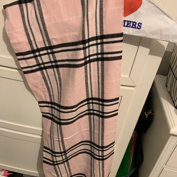 Scarf - Picture 2 of 2